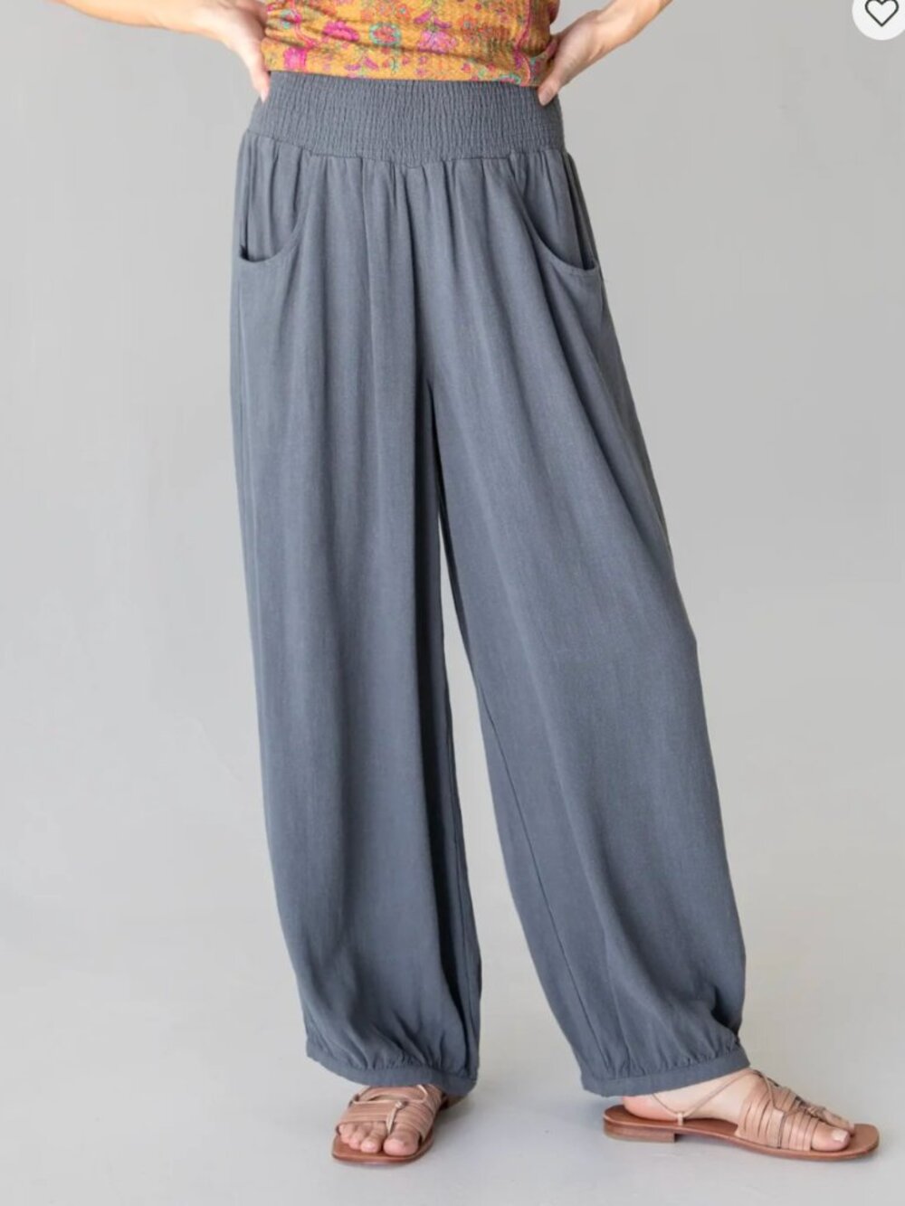 Natural Life | Around Town Pants | Dark Blue Gray